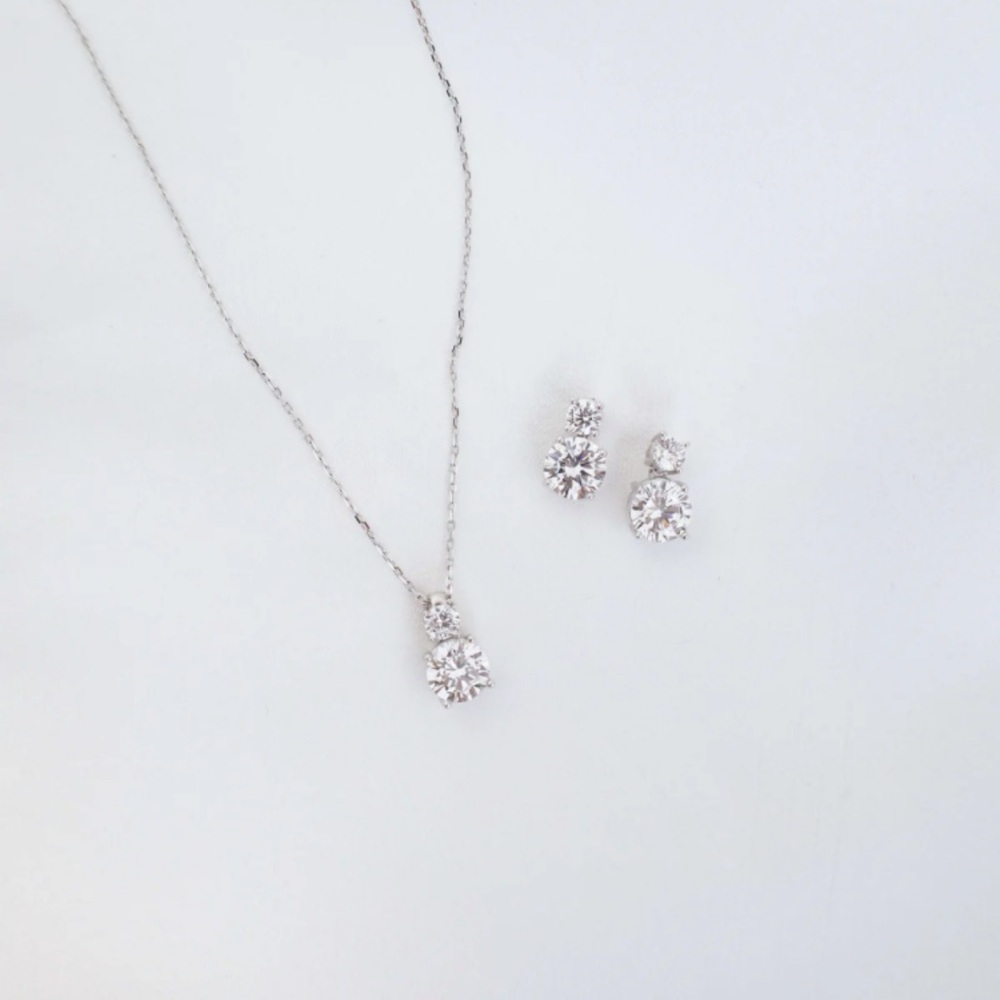 Della Jewelry Set